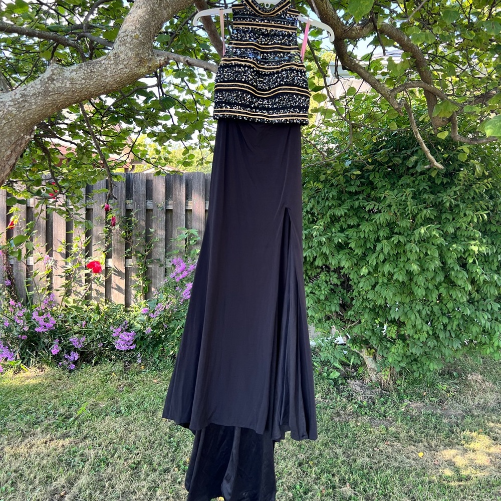 Blush Prom by Alexia 2 piece halter and skirt size 4